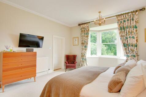 Principal bedroom