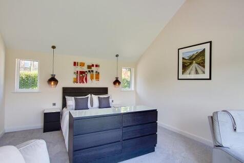 Principal bedroom