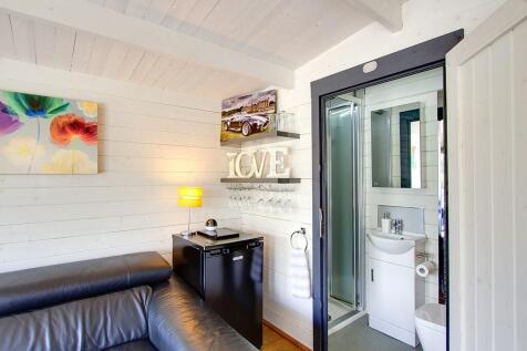 Summerhouse (Joy)