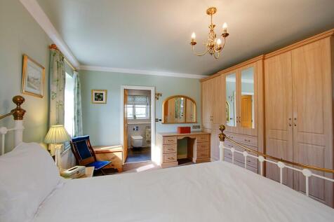 Principal bedroom