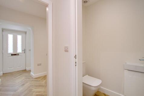 Hall &amp; cloakroom