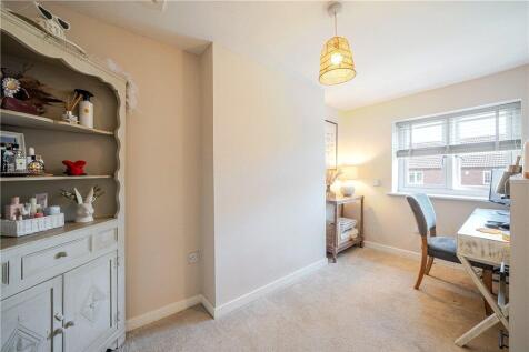 Bedroom 3/Study