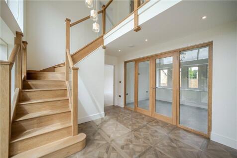 Entrance Hall/Stairs