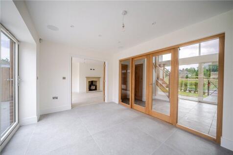 Dining Area/Lounge