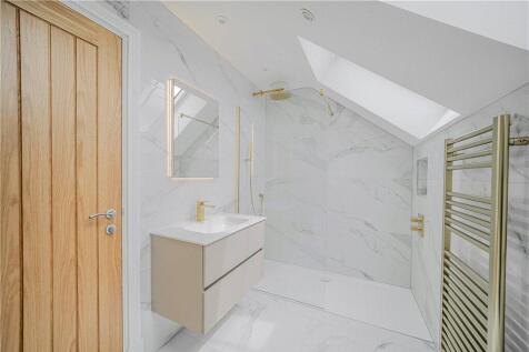 Master En-Suite
