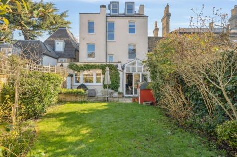 Property Image 4