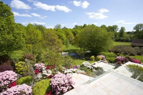 Set within 6 acres