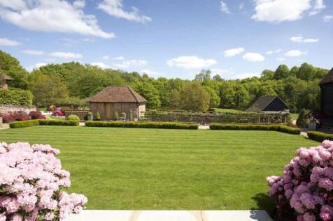 Extensive grounds