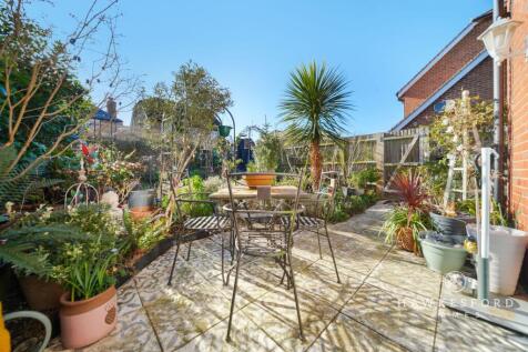 White Admiral Grove, Sittingbourne - Garden
