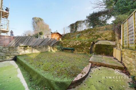 100 Millfield, Sittingbourne - Garden
