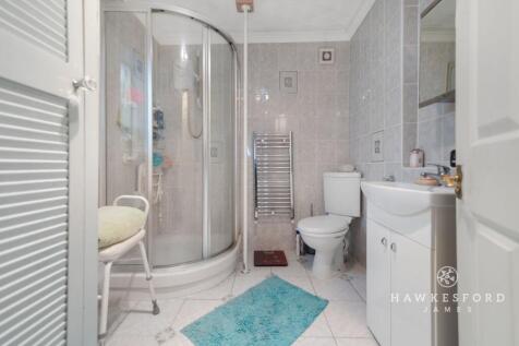 Gibson Street, Sittingbourne - Shower room
