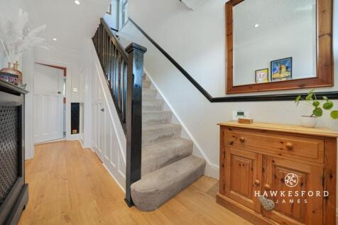 Woodstock Road, Sittingbourne - Entrance hall