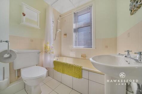 Woodstock Road, Sittingbourne - Bathroom