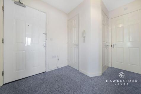 Samuel Drive, Sittingbourne - Entrance hall