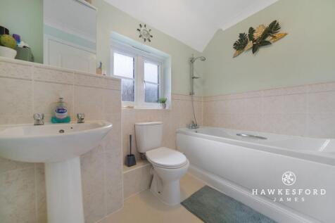 School Lane, Iwade - Bathroom