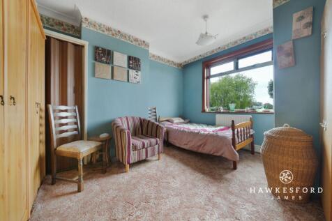 Grovehurst Road, Sittingbourne - Bedroom 1