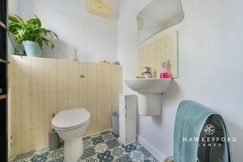 Barnfields Court, Sittingbourne - Downstairs W.C