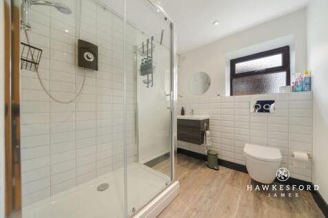 The Meadows, Sittingbourne - Annexe shower room