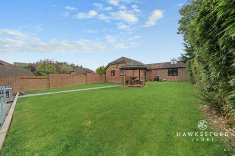 The Meadows, Sittingbourne - Rear garden