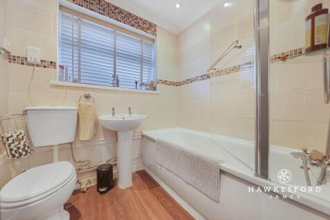 Gadby Road, Sittingbourne - Bathroom