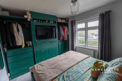 North Street, Sittingbourne - Bedroom 1