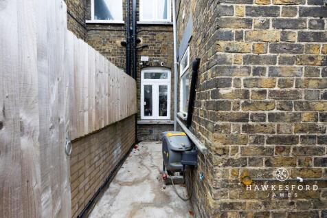 North Street, Sittingbourne - Yard