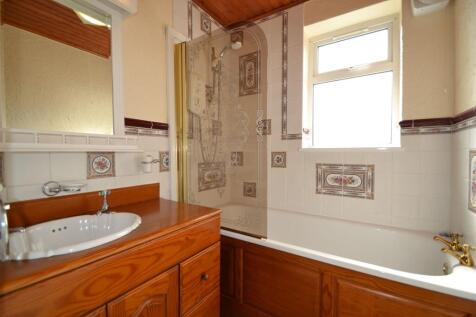 161a Canterbury Road, Bathroom