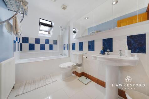Cellar Hill, Lynsted - Bathroom