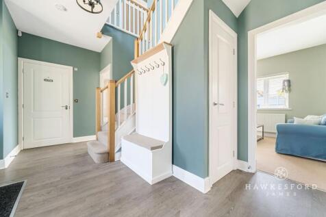 Kingsborough Drive, Eastchurch - Entrance hall
