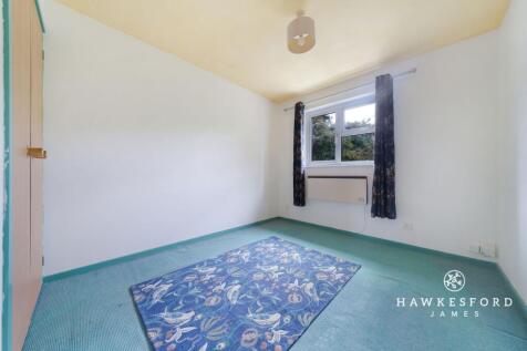 Whimbrel Close, Sittingbourne - Bedroom