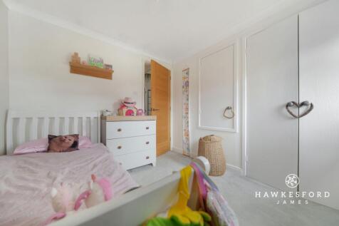 Diligent Drive, Sittingbourne - Bedroom 2
