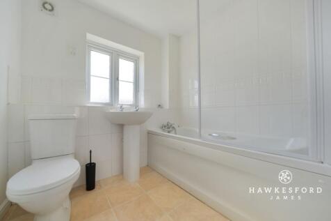 Premier Way, Sittingbourne - Bathroom