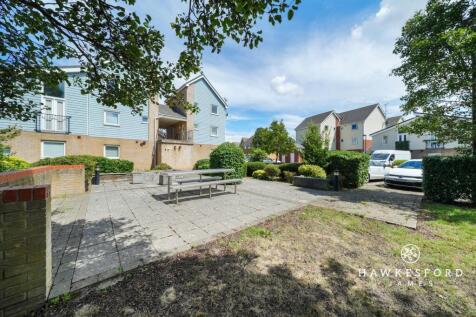 Onyx Drive, Sittingbourne - Communal area