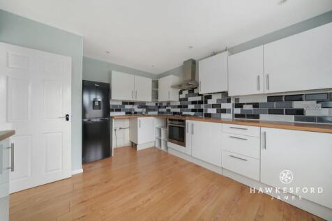 Temple Gardens, Sittingbourne - Kitchen