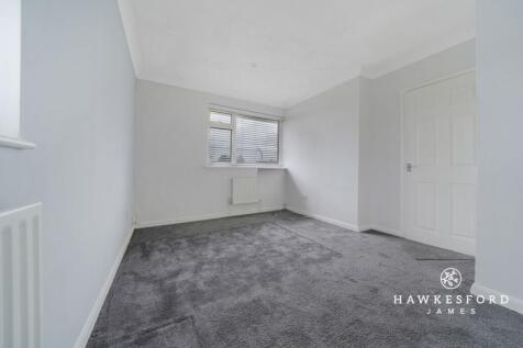 Temple Gardens, Sittingbourne - Bedroom 1