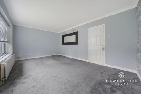 Temple Gardens, Sittingbourne - Lounge