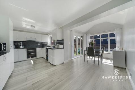 Hall Close, Sittingbourne - Kitchen
