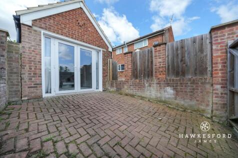 Hall Close, Sittingbourne - Office / Hobby space exterior
