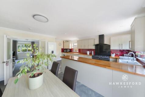 Ruins Barn Road, Sittingbourne - Kitchen Diner