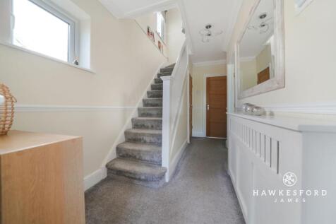 Ruins Barn Road, Sittingbourne - Entrance Hall