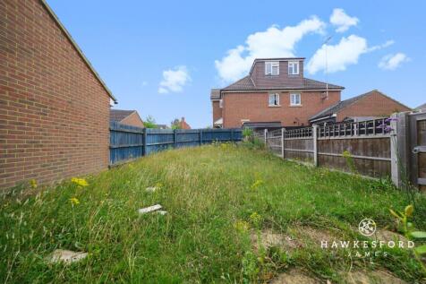 Feldspar Close, Sittingbourne - Garden