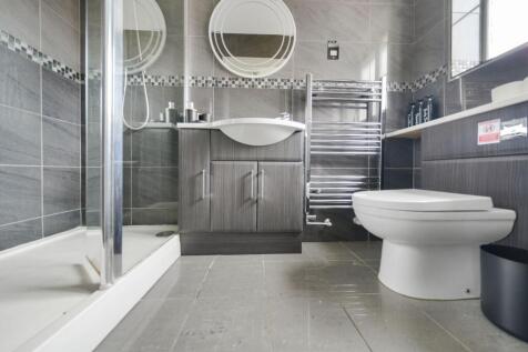Violet Court - Ensuite