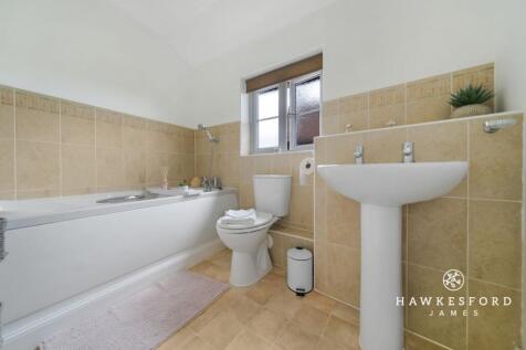 Sharfleet Crescent, Iwade - Bathroom