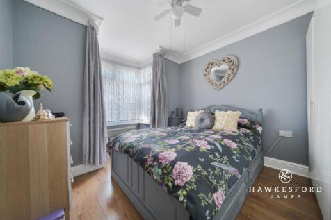 Cheyne Road, Eastchurch - Bedroom 1