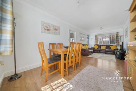 Cheyne Road, Eastchurch - Lounge