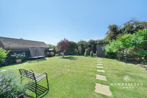 Cheyne Road, Eastchurch - Garden