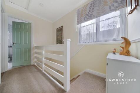 Peregrine Drive, Sittingbourne - First floor landing