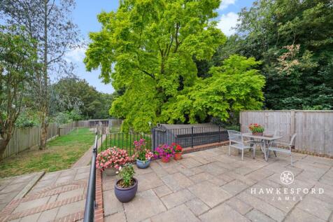Key Street - Garden