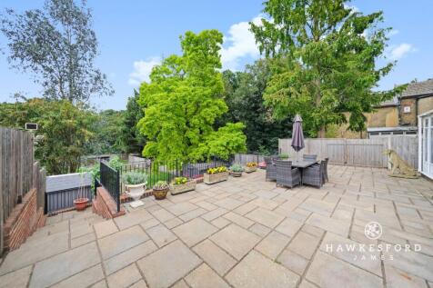 Key Street - Garden