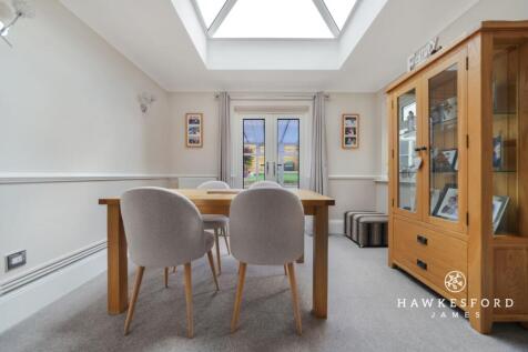 Peregrine Drive, Sittingbourne - Dining area